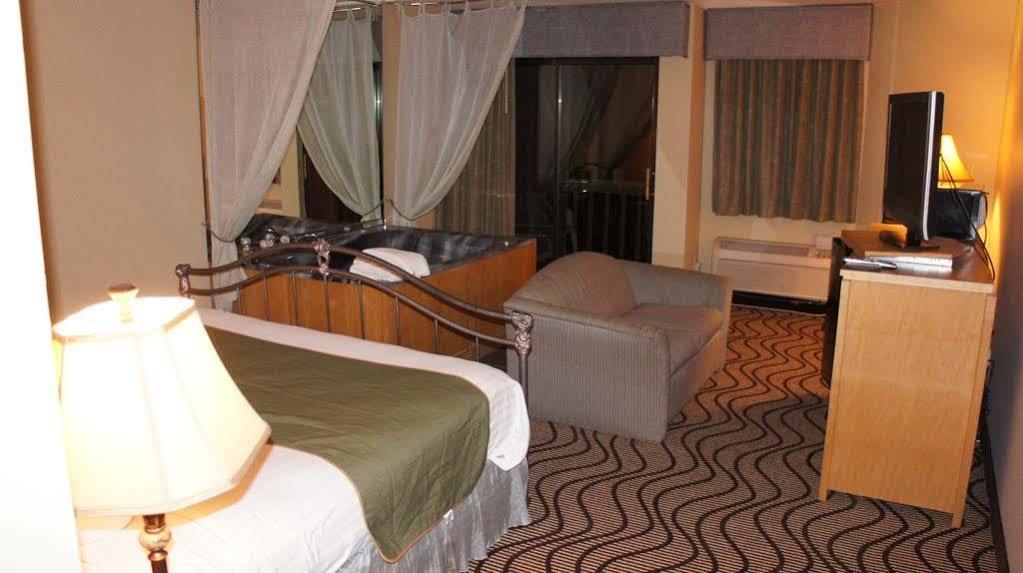 Waterbird Lakeside Inn เชสเตอร์ตัน ภายนอก รูปภาพ
